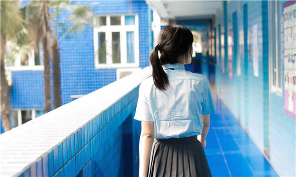 曲麻莱如何找到一个可以帮助我生孩子的女人？